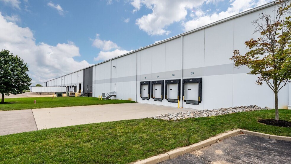 5265-5273 E Provident Dr, West Chester, OH à louer - Photo de l’immeuble – Image 2 sur 7