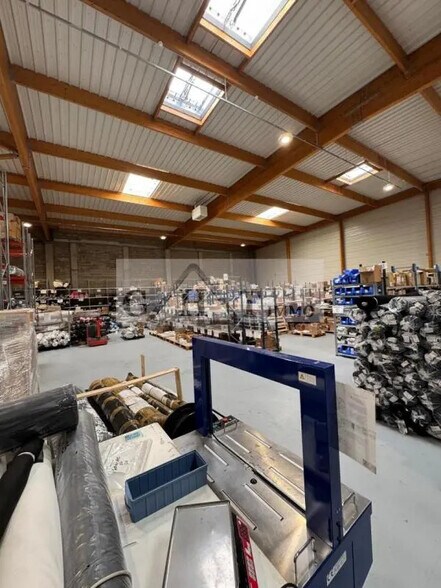 Bureau dans Gonesse à louer - Photo de l’immeuble – Image 3 sur 7