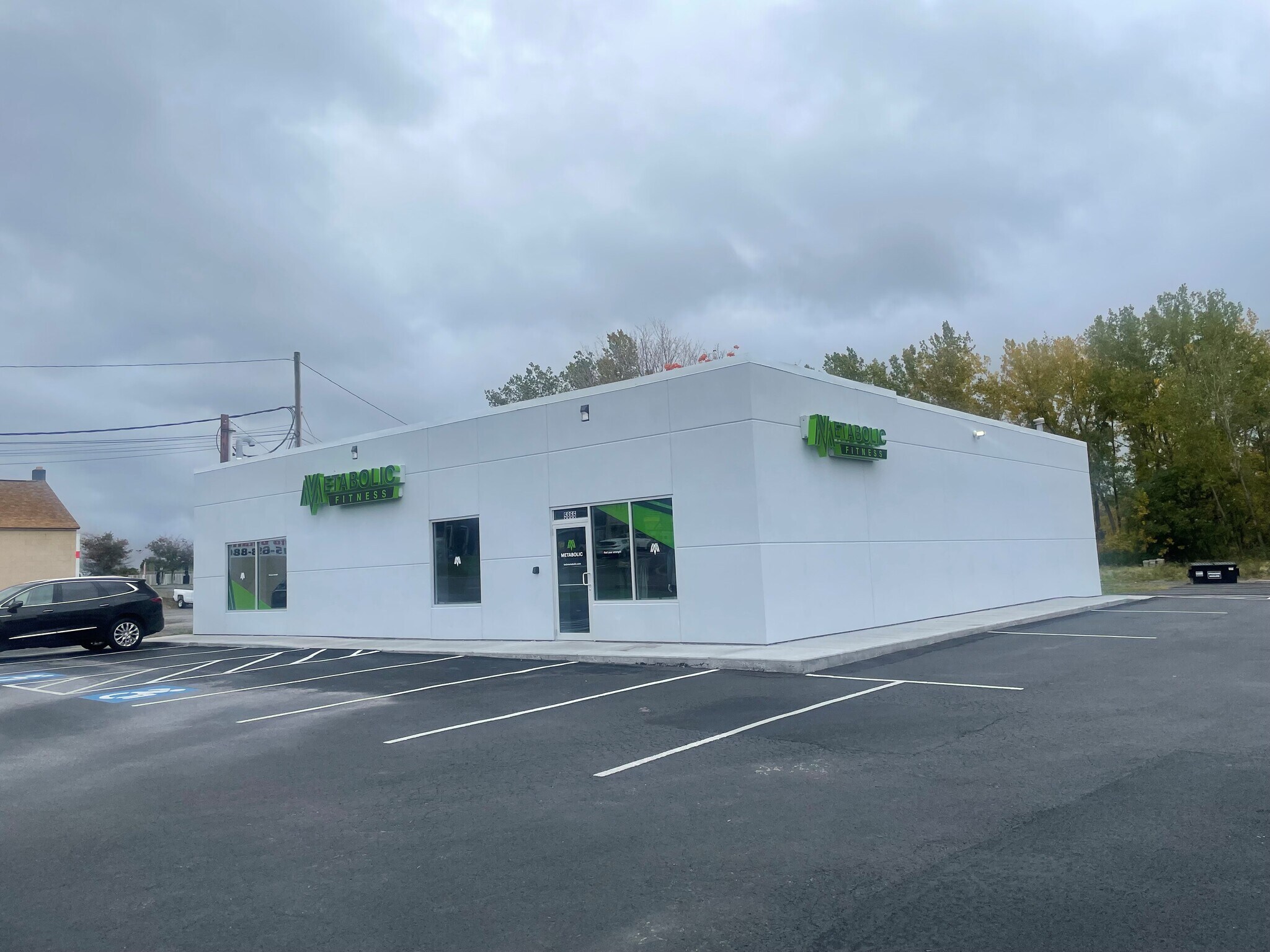 5866 Rt-31, Clay, NY à louer Photo principale– Image 1 sur 5