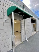 5835-5841 Mission Gorge Rd, San Diego, CA à louer Photo intérieure– Image 2 sur 10