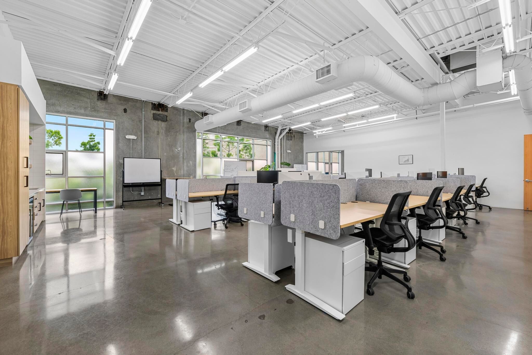 1245 Factory Pl, Los Angeles, CA à louer Photo intérieure– Image 1 sur 10