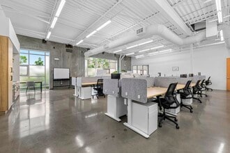 1245 Factory Pl, Los Angeles, CA à louer Photo intérieure– Image 1 sur 10