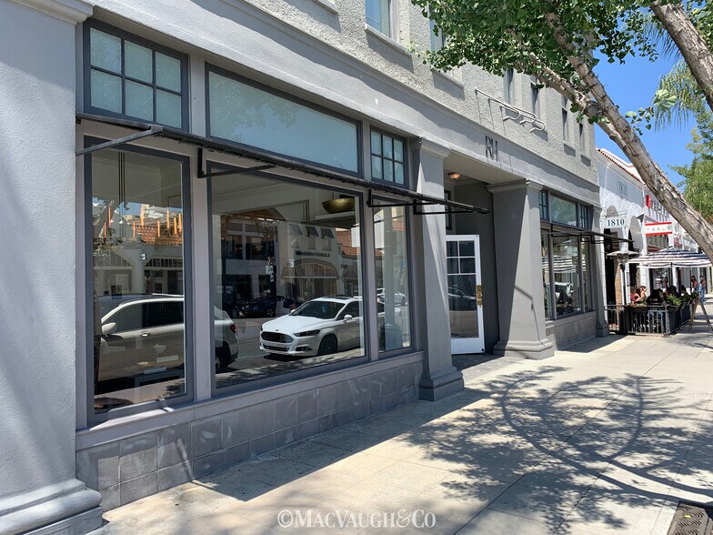127 W Colorado Blvd, Pasadena, CA à louer - Photo de l’immeuble – Image 2 sur 2