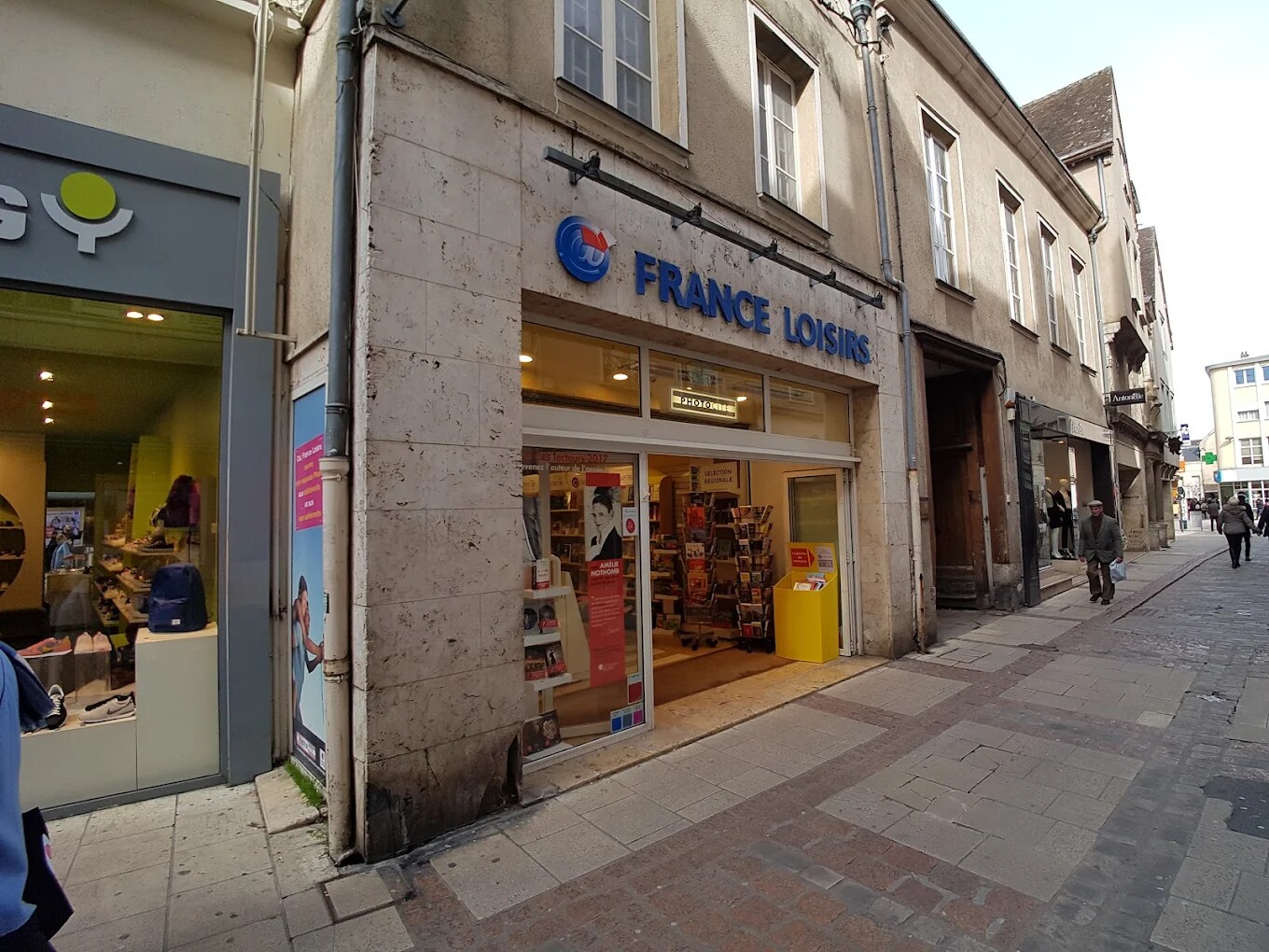 14 Rue Noël Ballay, Chartres à louer Photo principale– Image 1 sur 12