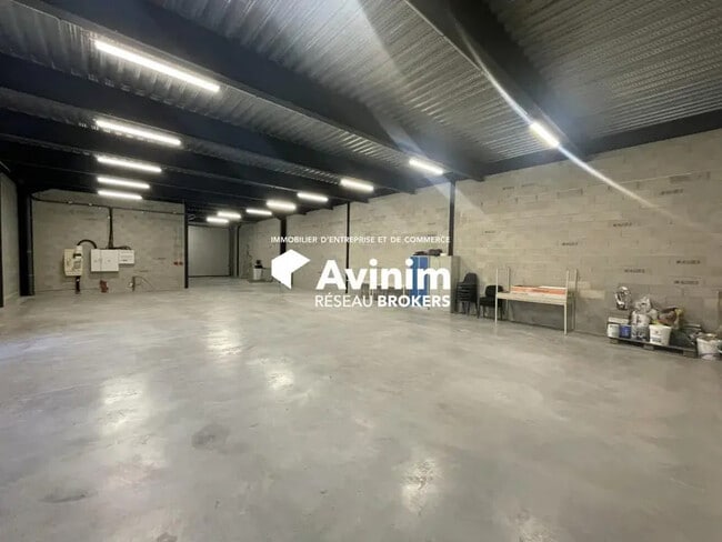Plus de détails pour Industriel/Logistique à vendre