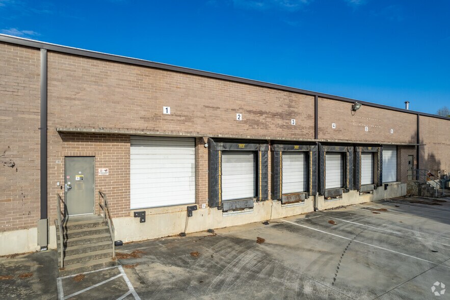 4660 Hammermill Rd, Tucker, GA à louer - Photo de l’immeuble – Image 2 sur 10