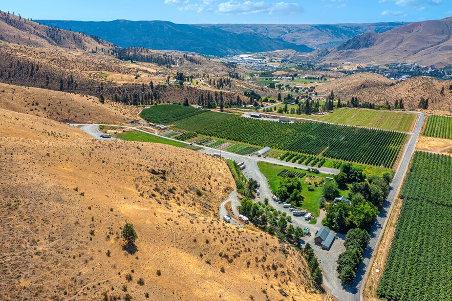 644 Union Valley Rd, Chelan, WA à vendre - Photo de l’immeuble – Image 1 sur 40