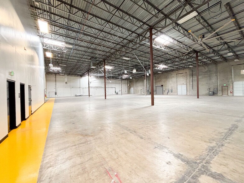6301 E Stassney Ln, Austin, TX à louer - Photo intérieure – Image 2 sur 16