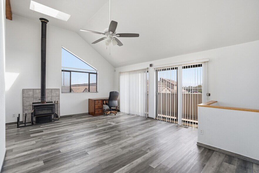 2125 S Broadway, Santa Maria, CA à louer - Photo de l’immeuble – Image 3 sur 6