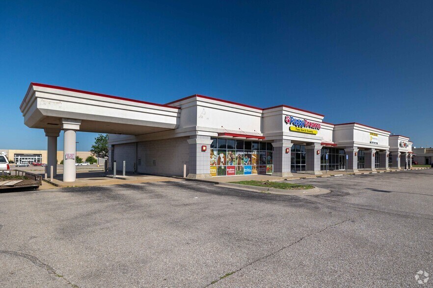 3605 N Rock Rd, Wichita, KS à louer - Photo de l’immeuble – Image 2 sur 4