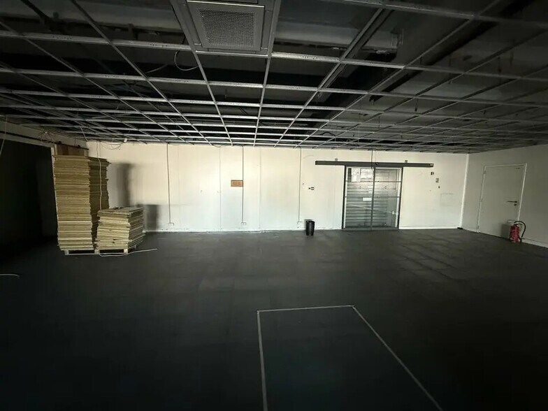 Local commercial dans Vedène à louer - Photo intérieure – Image 3 sur 5