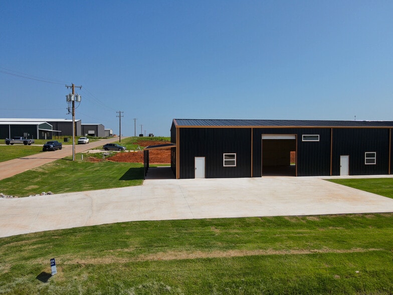 11700 Blacksand Dr, Edmond, OK à vendre - Photo de l’immeuble – Image 2 sur 16