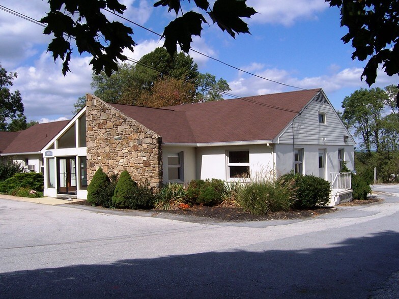 1691 Horse Shoe Pike, Glenmoore, PA à louer - Photo principale – Image 1 sur 6