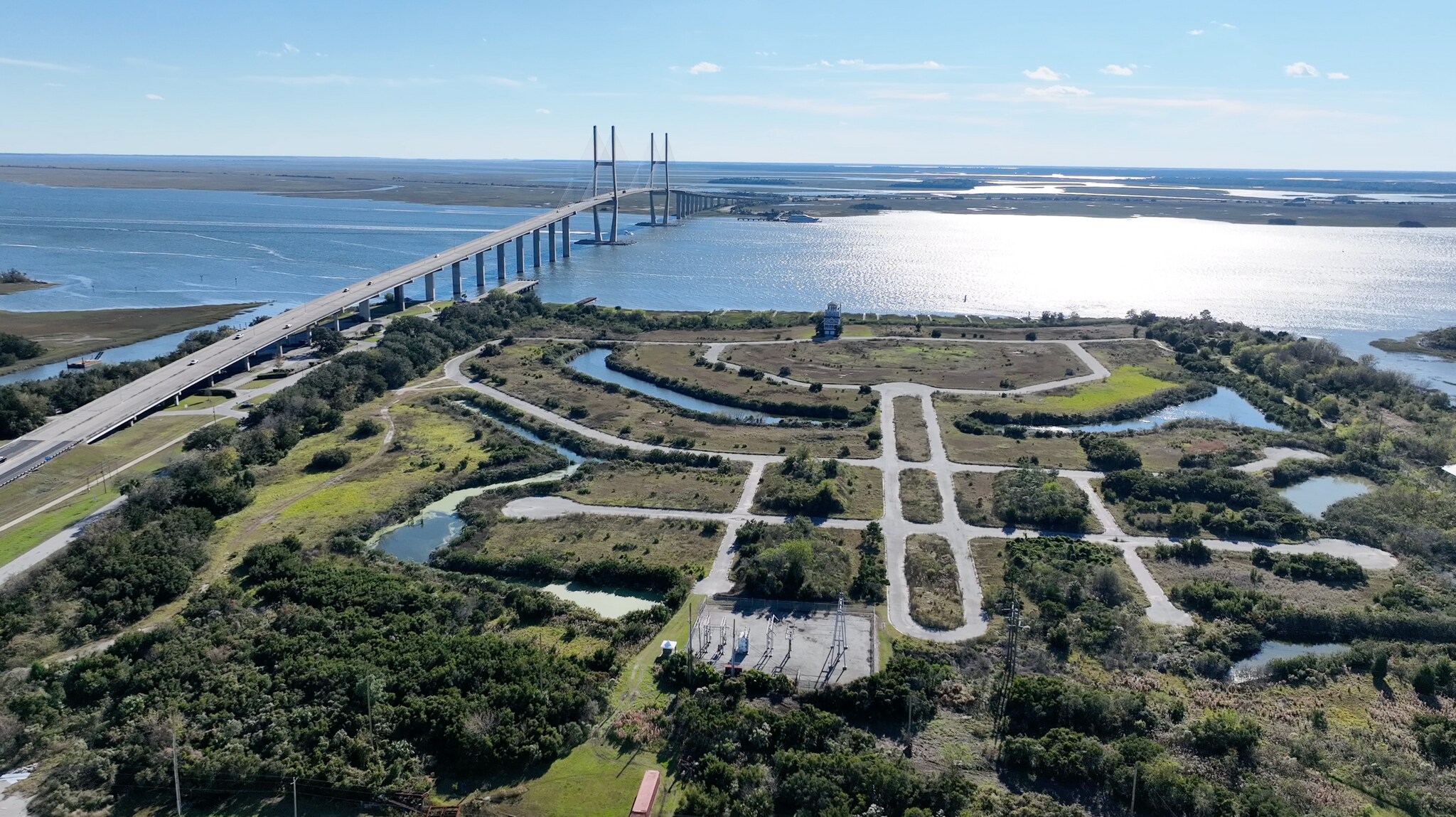 Liberty Harbor portefeuille de 3 biens à vendre sur LoopNet.fr Aérien– Image 1 sur 4