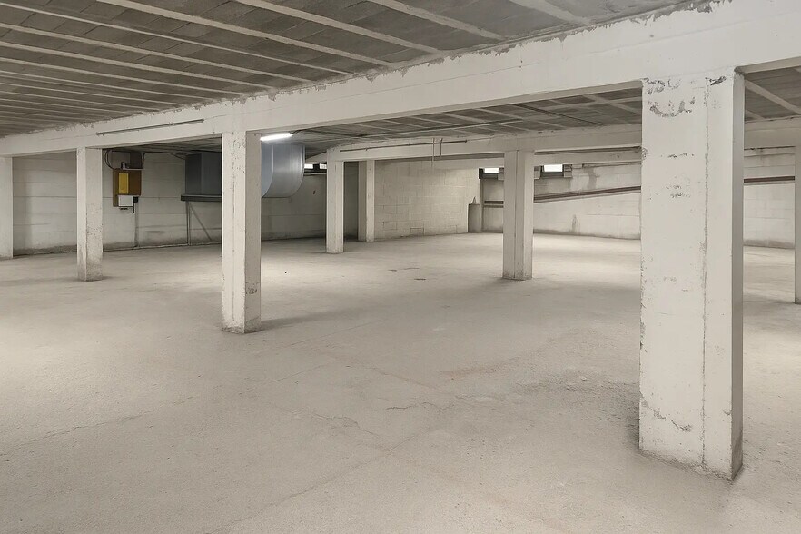 Industriel/Logistique dans Annecy à louer - Photo de l’immeuble – Image 2 sur 9