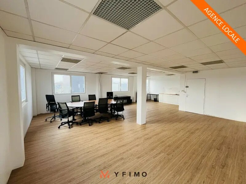 Bureau dans Buc à louer Photo intérieure– Image 1 sur 5