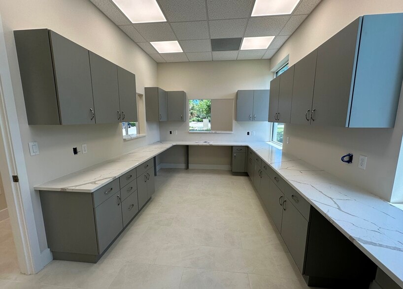3821 Woodbriar Trl, Port Orange, FL à louer - Photo intérieure – Image 3 sur 17