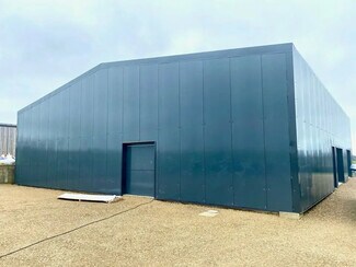 Plus de détails pour 3 Pencleuziou, Plovan - Local d’activités à vendre