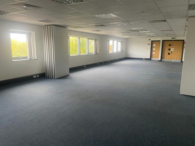 Follingsby Close, Gateshead à louer - Photo de l’immeuble – Image 2 sur 13