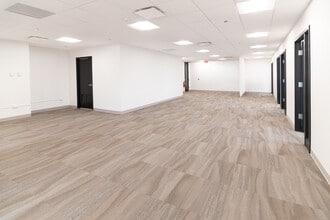 1051 Perimeter Dr, Schaumburg, IL à louer Photo intérieure– Image 2 sur 6