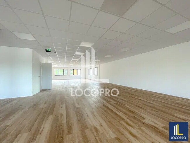 Plus de détails pour Bureau à louer