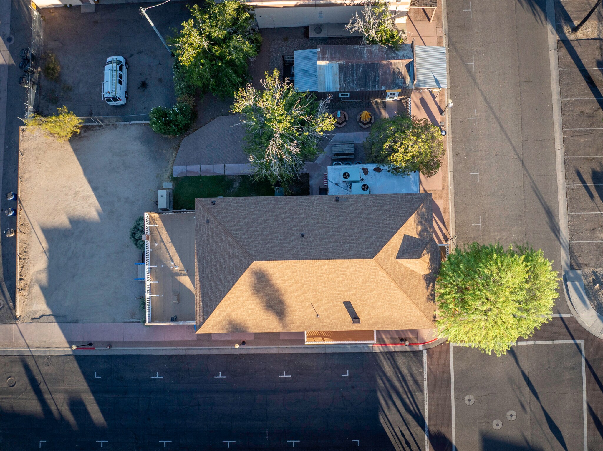 1 E Apache St, Wickenburg, AZ à vendre Photo principale– Image 1 sur 38