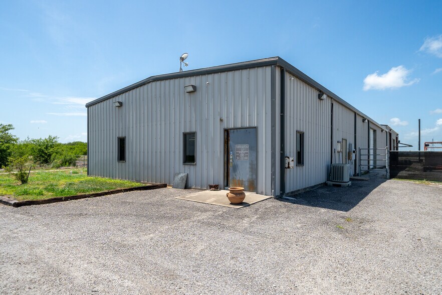 8808 County Road 1458, Taft, TX à vendre - Photo principale – Image 1 sur 40
