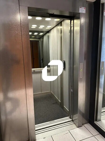 Bureau dans Meylan à louer - Photo de l’immeuble – Image 3 sur 7