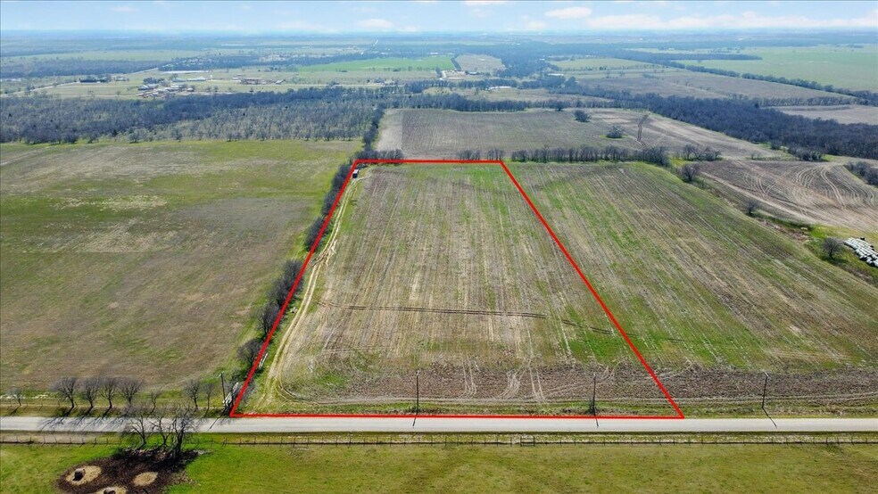 10.11 Airport rd, Tioga, TX à vendre - Photo de l’immeuble – Image 2 sur 8