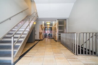 143 W 72nd St, New York, NY à louer Photo intérieure– Image 2 sur 9