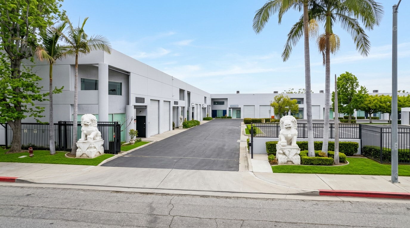 951-983 Meridian Ave, Alhambra, CA à louer Photo principale– Image 1 sur 5
