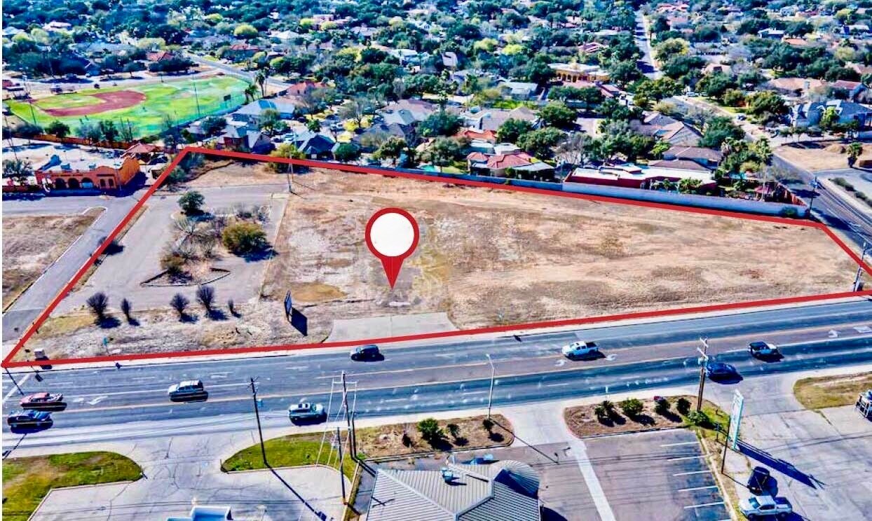 6600-6602 McPherson Rd, Laredo, TX à vendre Photo de l’immeuble– Image 1 sur 7