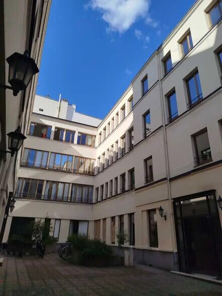 Bureau dans Paris à louer - Photo de l’immeuble – Image 3 sur 8