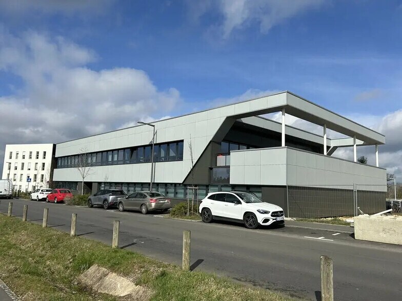 Bureau dans Ars-Laquenexy à vendre - Photo de l’immeuble – Image 1 sur 12