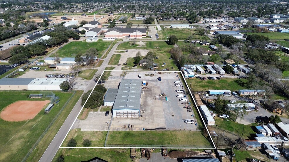 18906 Turnip St, Spring, TX à vendre - Photo principale – Image 1 sur 13