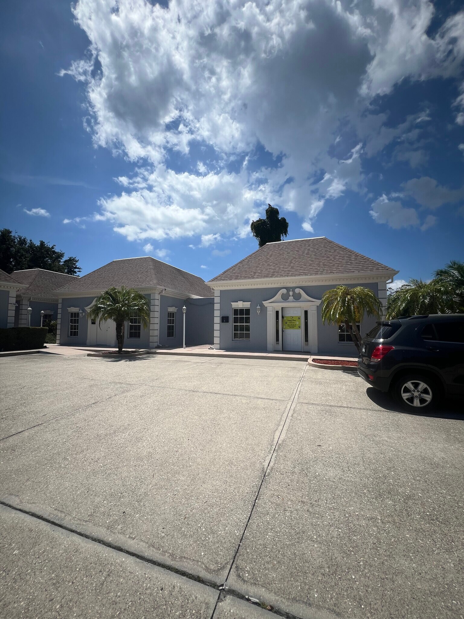 205 Montgomery Ave, Sarasota, FL à vendre Photo de l’immeuble– Image 1 sur 7