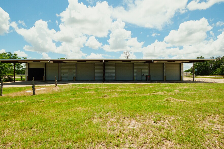 11901 State Highway 30, College Station, TX à louer - Photo de l’immeuble – Image 1 sur 5