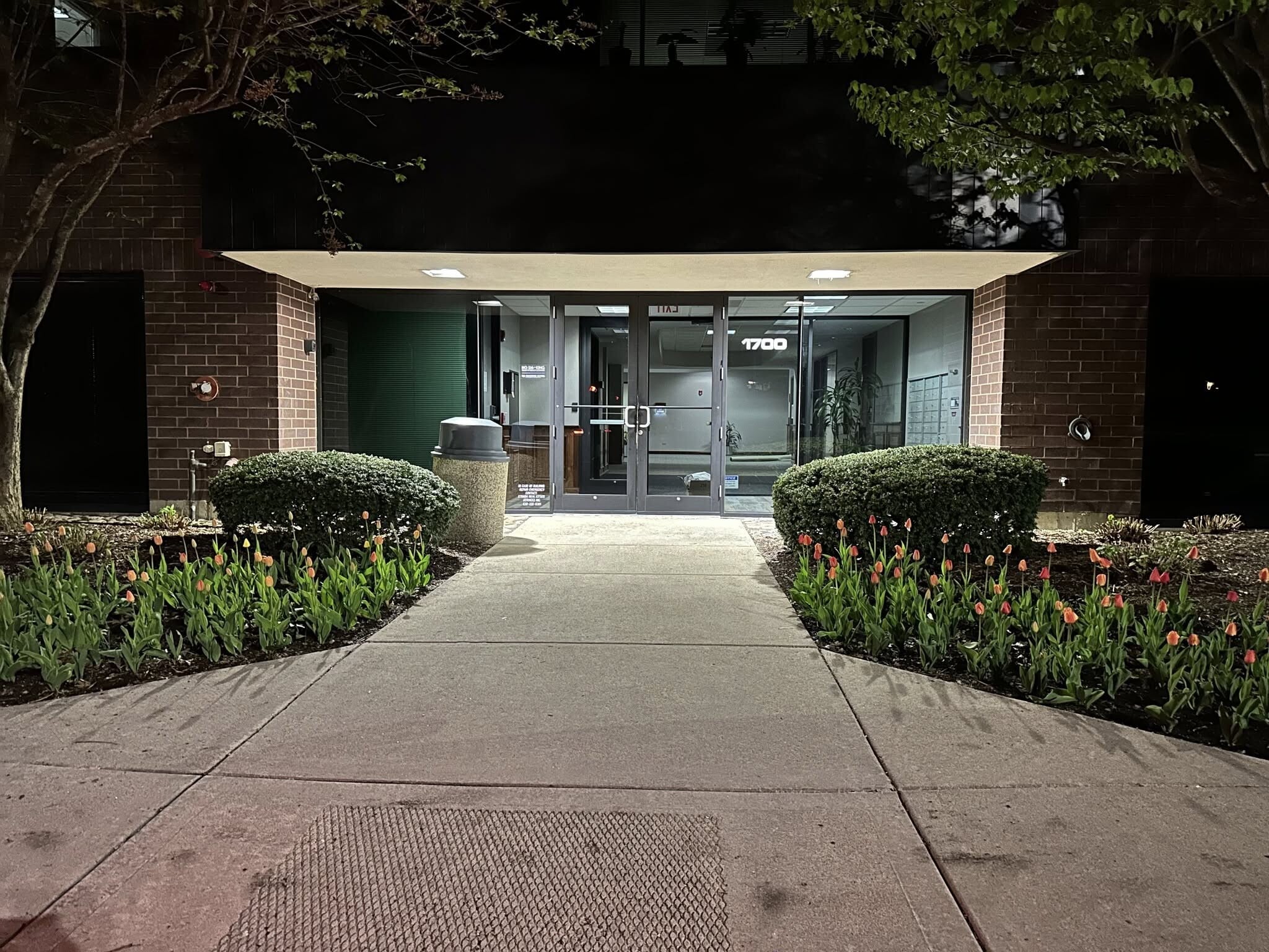 1700 Park St, Naperville, IL à louer Photo intérieure– Image 1 sur 20