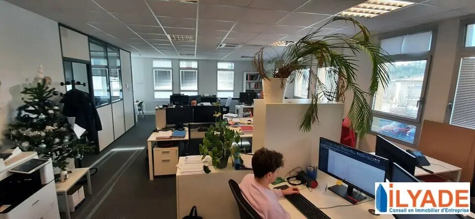 Bureau dans Aix-en-Provence à louer - Photo intérieure – Image 2 sur 5