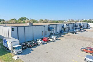 Plus de détails pour 910-916 Avenue M, Grand Prairie, TX - Industriel/Logistique à louer
