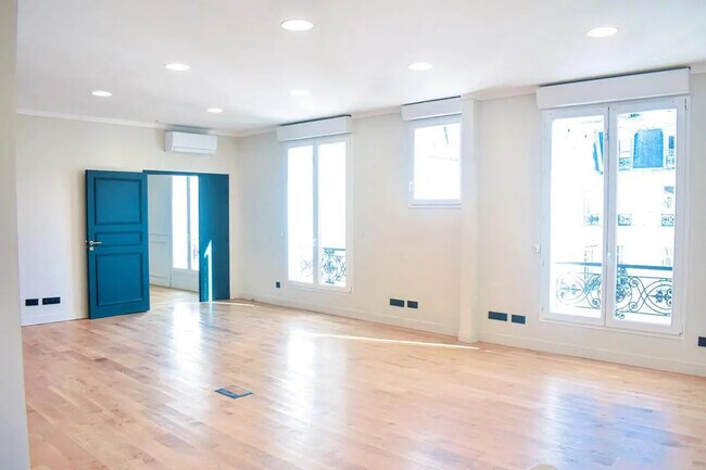 Plus de détails pour 5 Rue De Logelbach, Paris - Bureau à louer