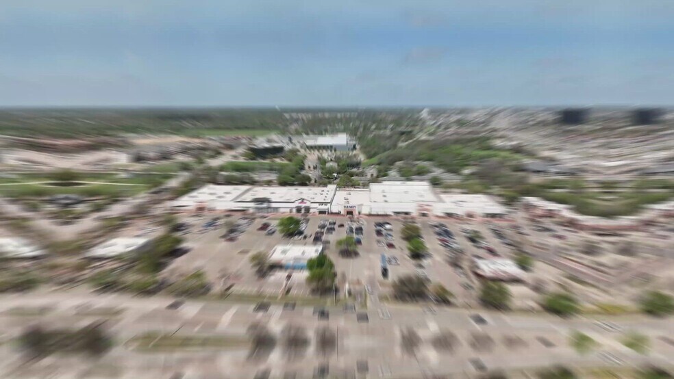 801-1001 W 15th St, Plano, TX à louer - Vidéo sur l’annonce professionnelle – Image 2 sur 12