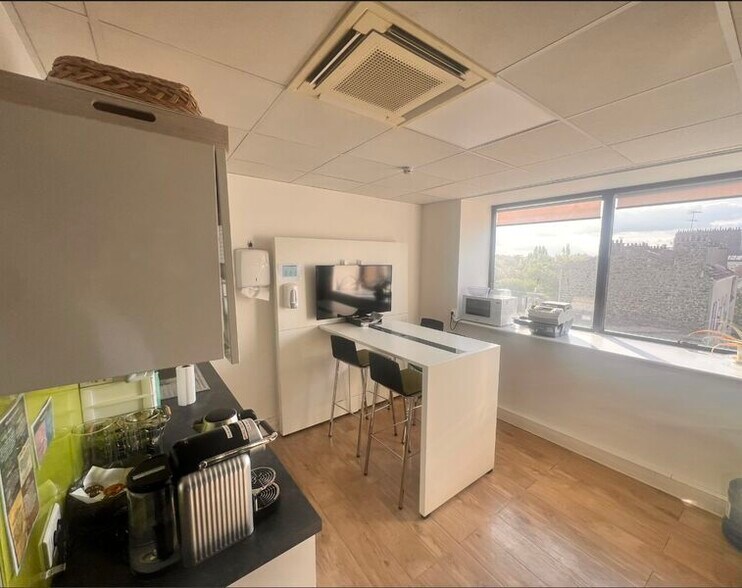 Bureau dans Vincennes à louer - Photo intérieure – Image 3 sur 22