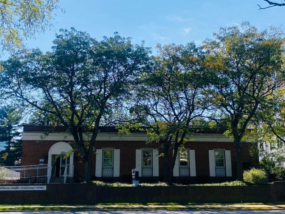 126-130 Presidential Blvd portefeuille de 2 biens à vendre sur LoopNet.fr Photo principale– Image 1 sur 4