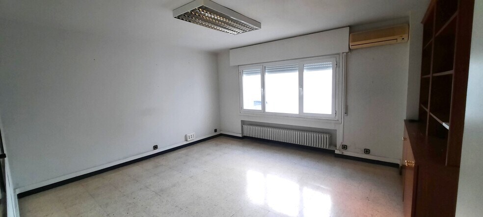 Paseo de la Castellana, Madrid, Madrid à vendre - Photo de l’immeuble – Image 1 sur 7