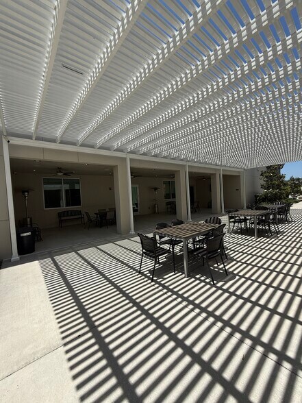 11541 Trinity Blvd, Trinity, FL à louer - Photo de l’immeuble – Image 2 sur 17