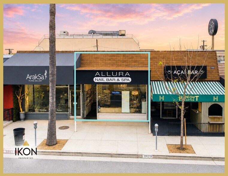 11925-11927 Ventura Blvd, Studio City, CA à louer - Photo de l’immeuble – Image 1 sur 17