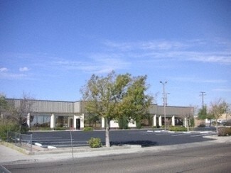 Plus de détails pour 117 S Gold Canyon St, Ridgecrest, CA - Bureau/Médical à louer