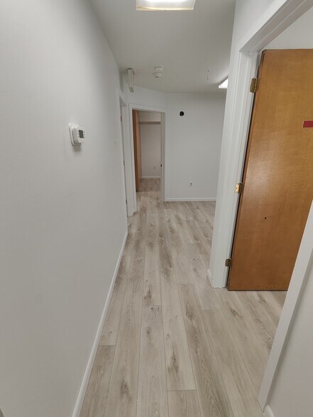 380 Middletown Blvd, Langhorne, PA à louer - Photo intérieure – Image 3 sur 13