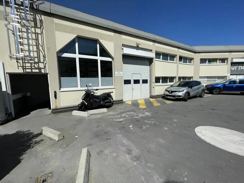 51 Rue De Presles, Aubervilliers à louer - Photo de l’immeuble – Image 1 sur 12